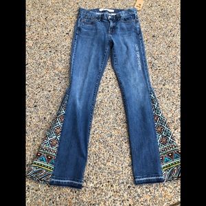 Unique Bell bottom Hippie flare jeans size 6